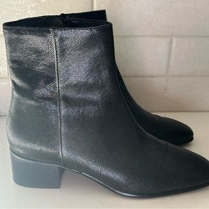 Rag bone black ankle boots never worned, bought from ssense